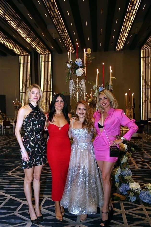 Georgina Piñeyro, Ana Charur, Lily Pierce Ayala y Erika Nieto Michel