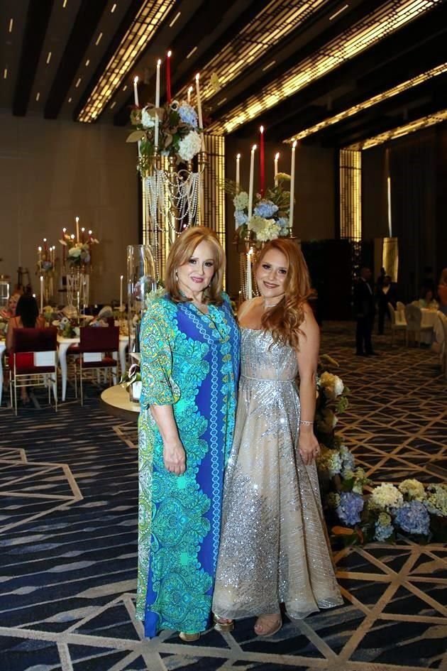Lily Ayala y Lily Pierce Ayala