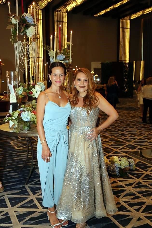 Sandra Escamilla y Lily Pierce Ayala