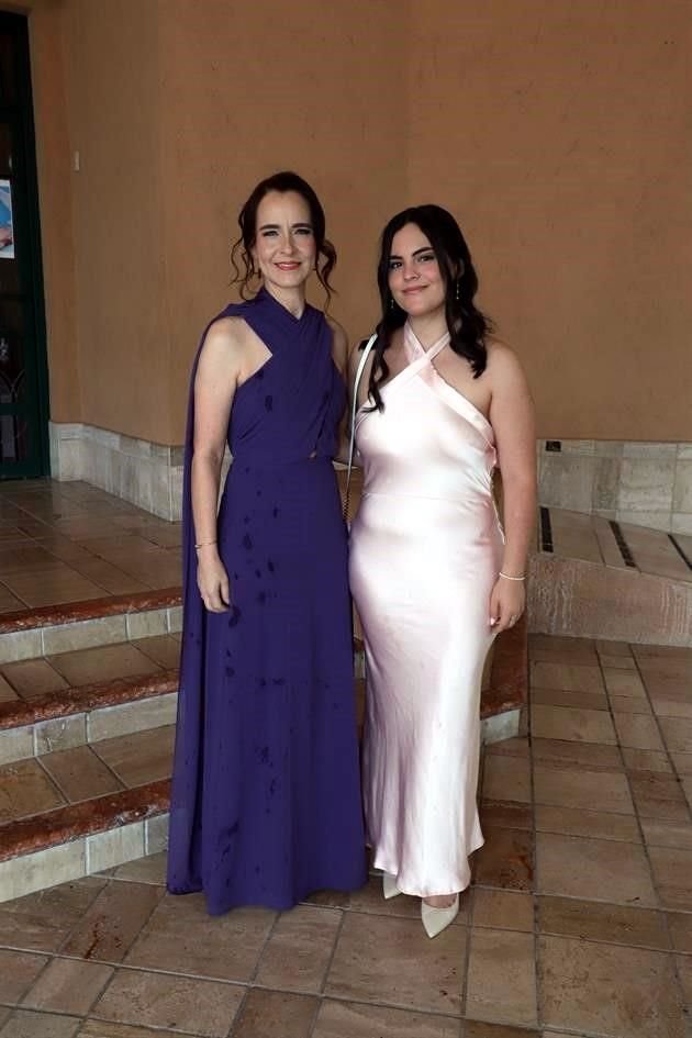 Pilar Zuazua y Fernanda Flores