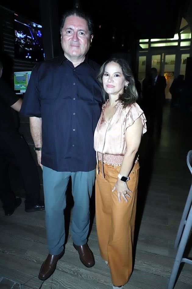 Alberto Elizalde y Aída Mercado