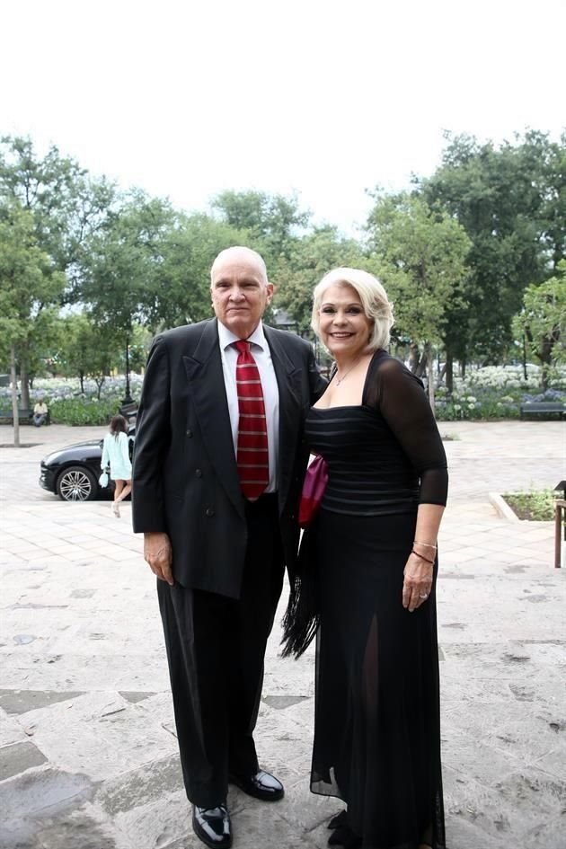 Patricio Pimentel y Elsa Lamas de Pimentel