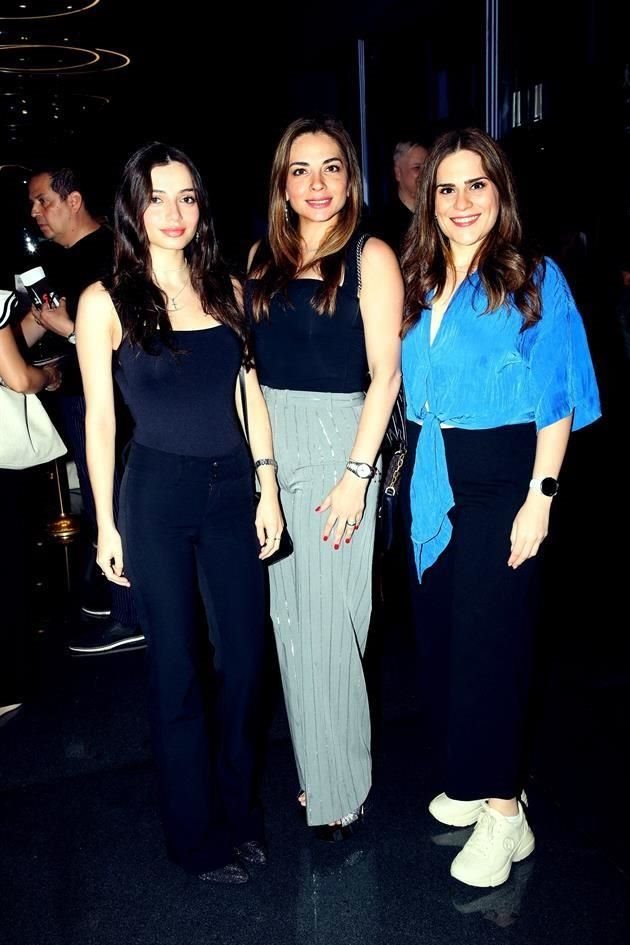 Roberta Irizar, Rebeca Ferrara y Camila Dávalos