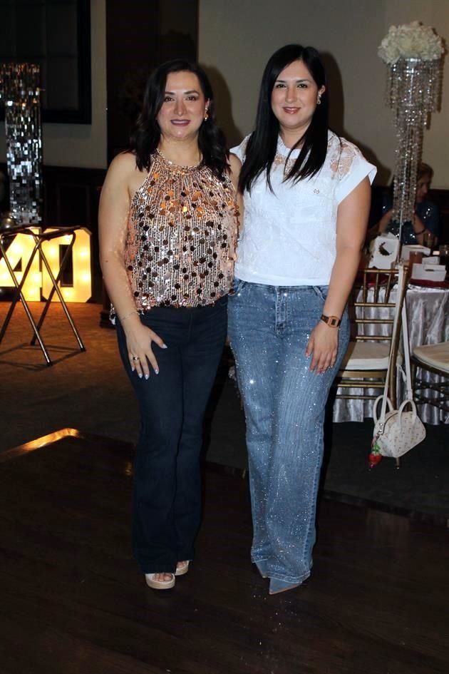 Crystal Luna y Érika Luna