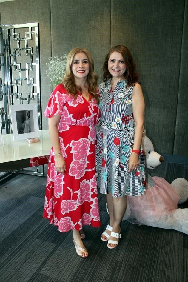 Yazmín Ortega y Gabriela Candiani