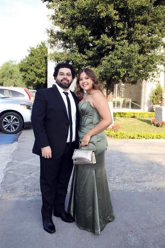 Mario Juárez y Mafer Sauceda