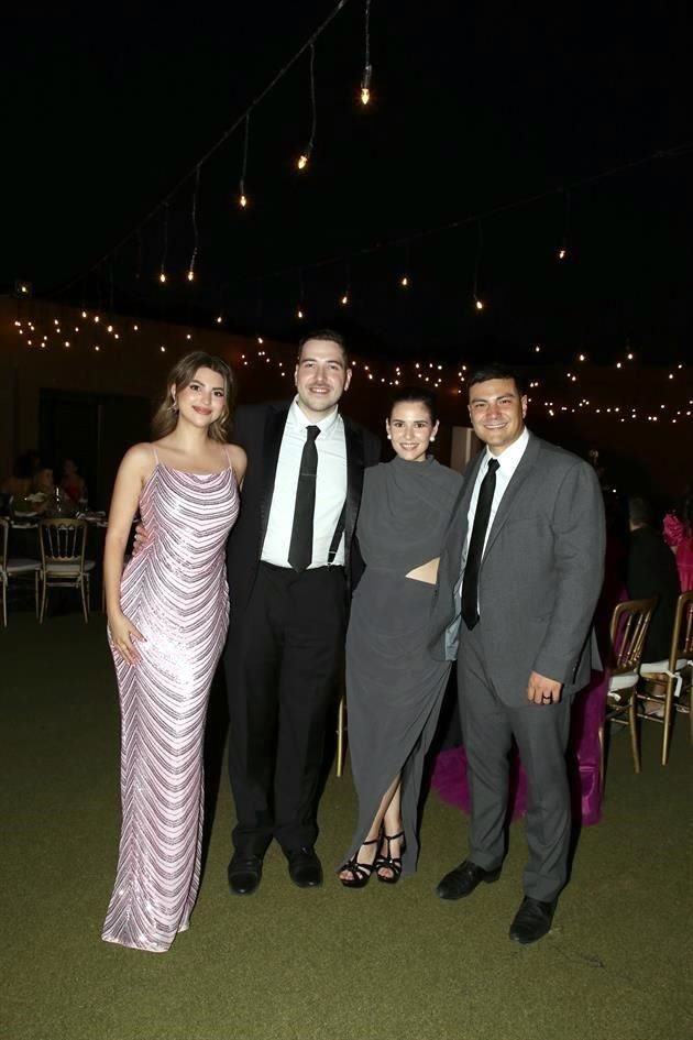 Luisa Yepiz, Rene Fuentes, Brenda Fuentes Campos y Diego Casanova