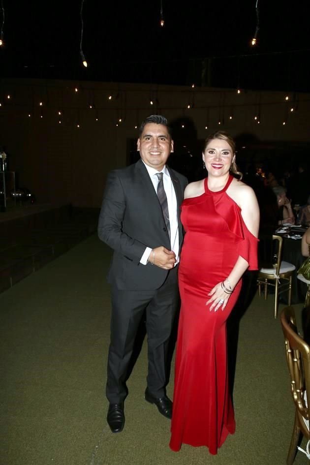Luis Tamez y Karina Fuentes