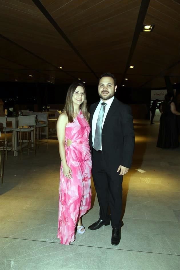 Maribett Bustamante y Hugo Medrano