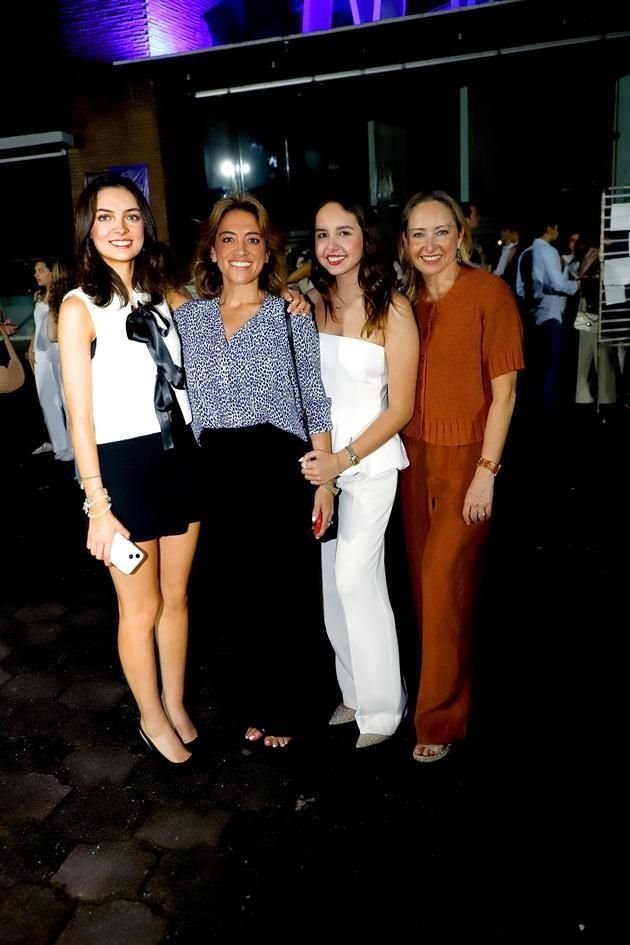 Isabella De Lille, Jimena Caparroso de De Lille, Eva Villarreal y Paty Montemayor