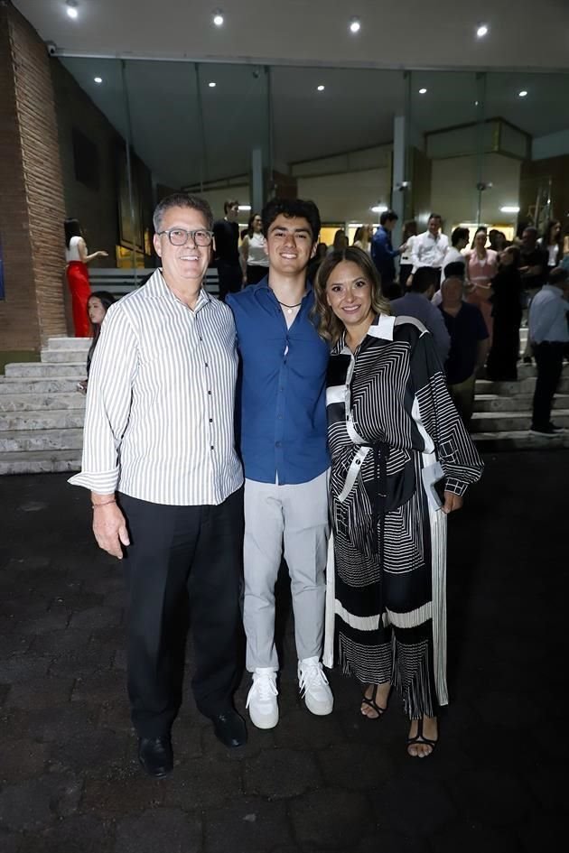 Luis Armenta, Luis Armenta Gil y Laura Gil