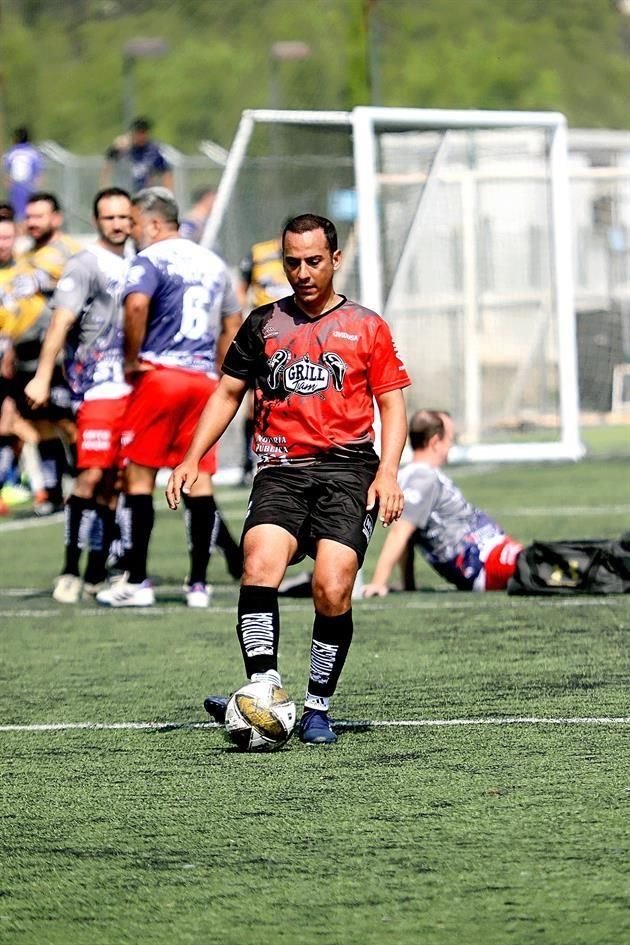 Alejandro Maiz, del American School FC