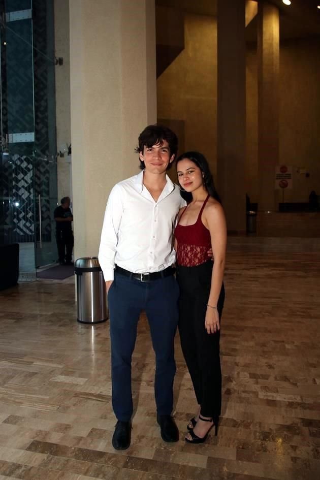 Eduardo Mendoza y Ximena Ramos