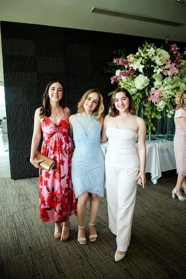 Mónica Turner, Roby Pérez e Isabel Menéndez