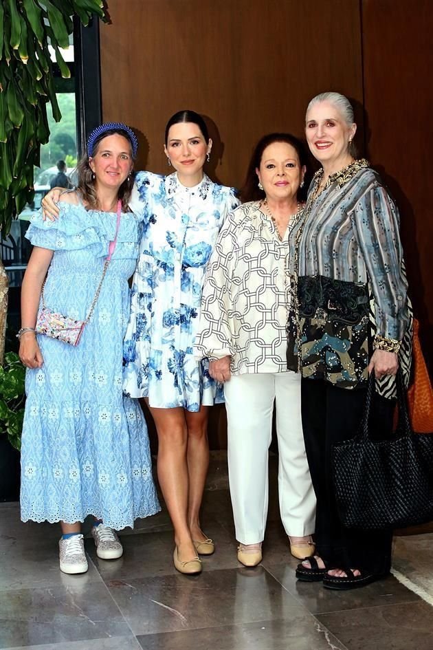 Roby Bremer Sada, Bibiana Zorrilla de Martínez, María Martha Castillejos y Roberta Sada Alanís