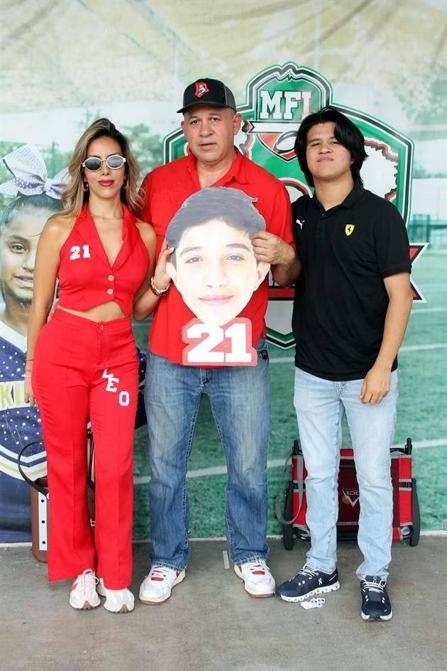 Andreina Pavón, Édgar Sanmiguel y Max Sanmiguel