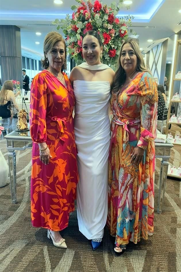 Celina Torres Espinosa, Aydeé Briones Martínez y Aydee Briones
