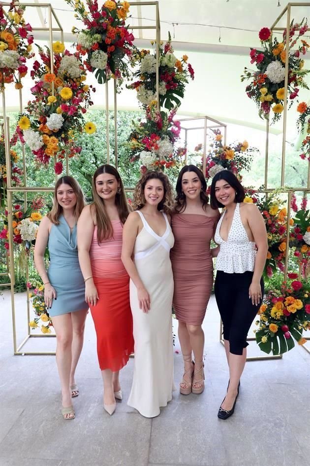 Camila Garza, Fey Cárdenas, Valeria Ruiz, Diana Vargas y Ana Karen Castillo