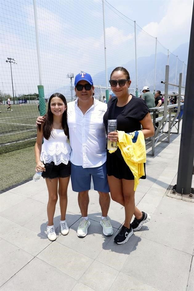 Marcelo Vargas, Vicky Vargas y Paty García