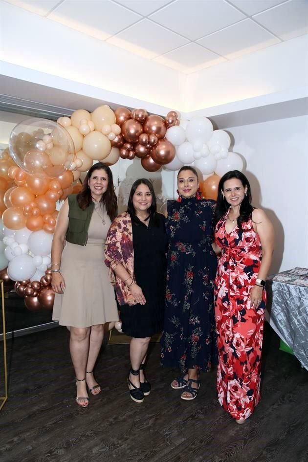 Susana Mandoza, Alejandra Lozano, Lucy Domínguez y Diana Jiménez