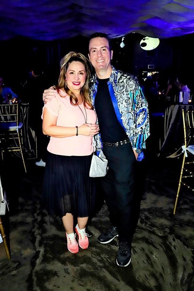 Clarizza Diosdado de Benavides y Felipe Benavides