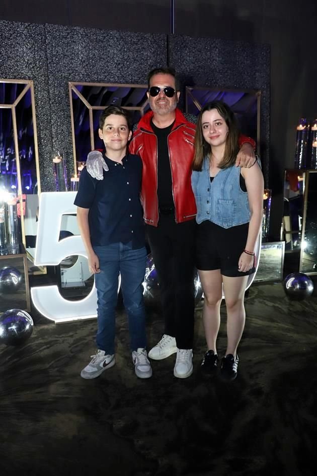 Jorge Velarde Elizondo, Jorge Velarde Benavides y Gina Velarde Elizondo