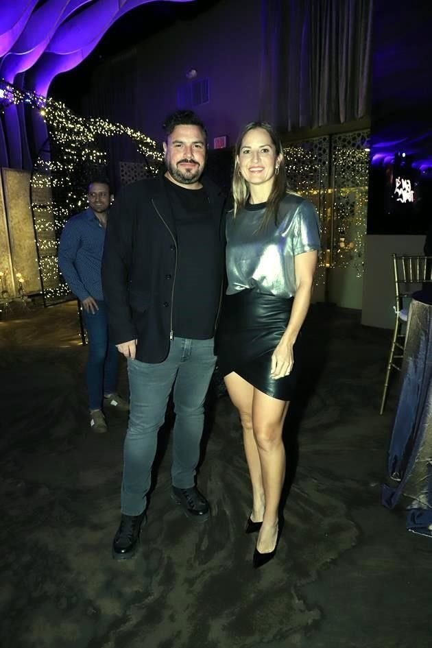 Abelardo Salas y Larisa Medina