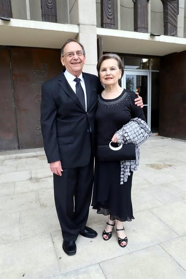 Enrique Garza y Blanca Salazar