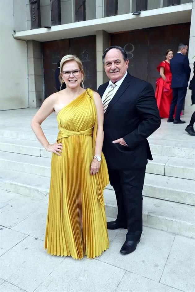 Claudette Lozano y Luis Carlos Garza