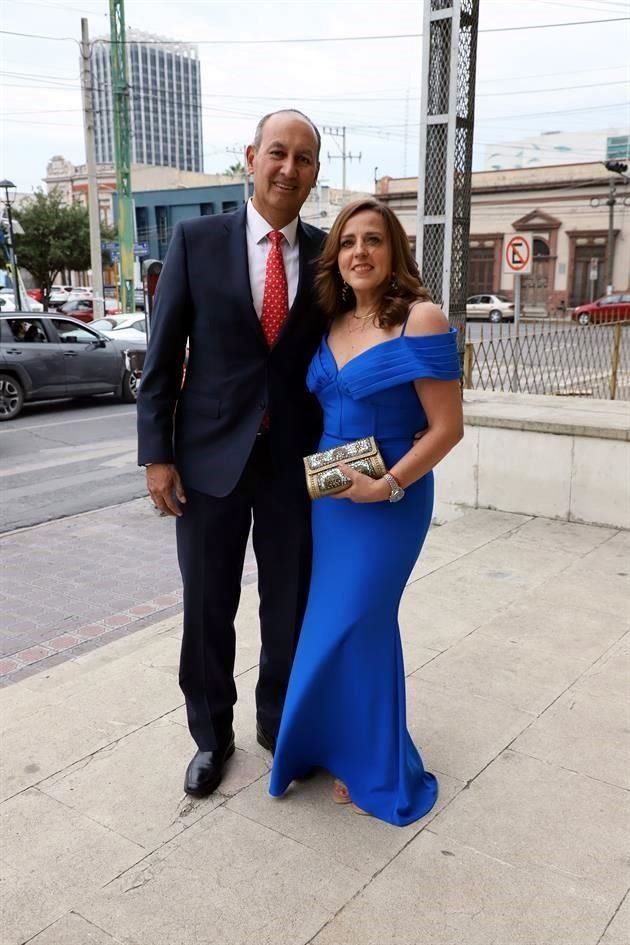 Juan Favela y Marisa Jiménez de Favela
