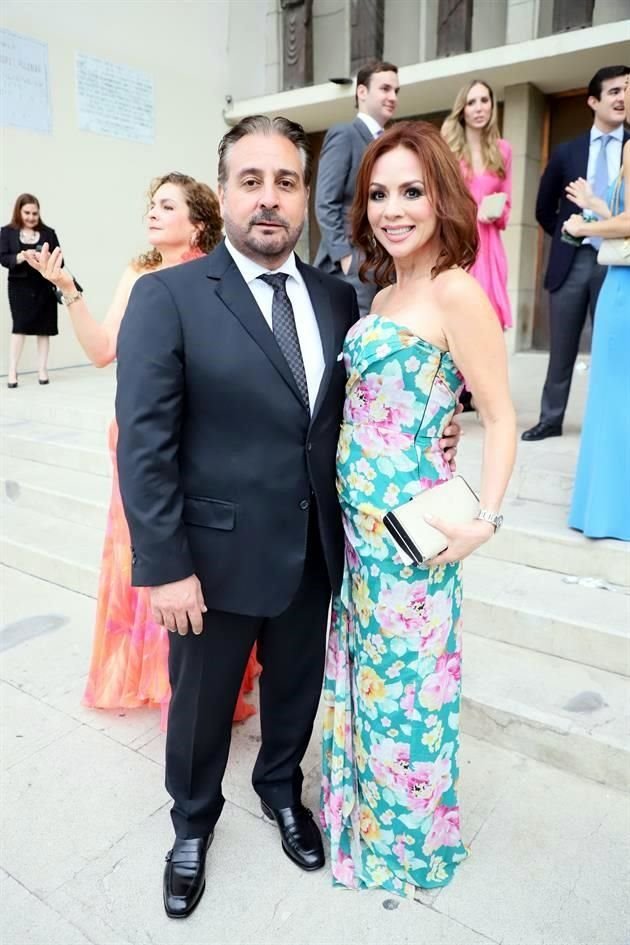 Fausto Ghío II y María Elena Torres Cavazos