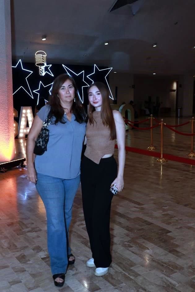 Lorena Rodríguez y Lorena Flores
