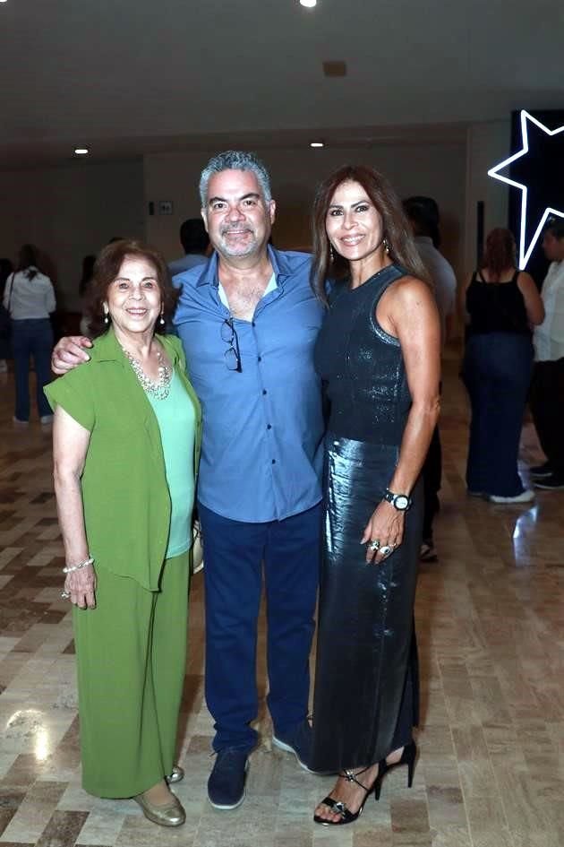 Blanca Cantú de Sotomayor, Jesús Tamez Vargas e Ivett Sotomayor de Tamez