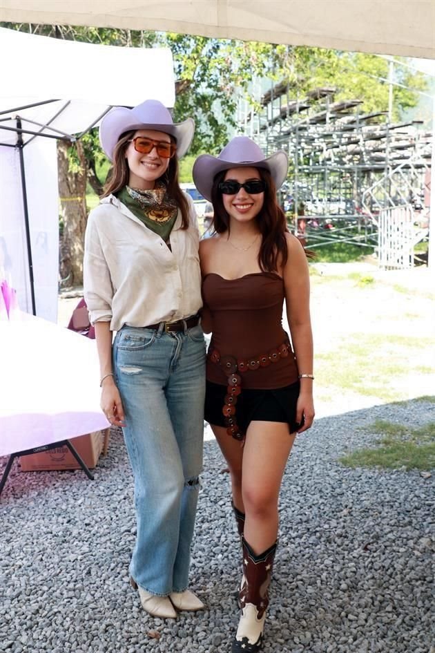 Eugenia Barraza e Itzel Vega