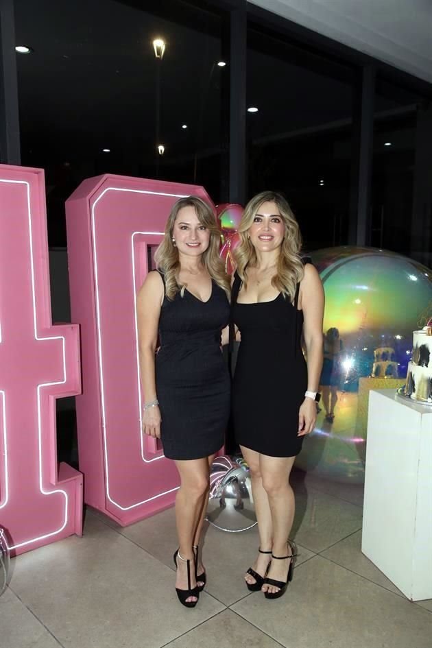 Denisse Contreras y Perly Rivera