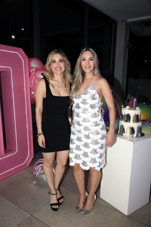 Perly Rivera y Sally Acuña