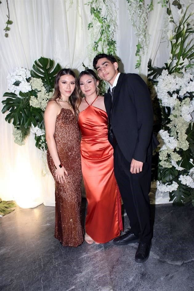 Sofía Rodríguez, Isabella Peña y Alonso de León