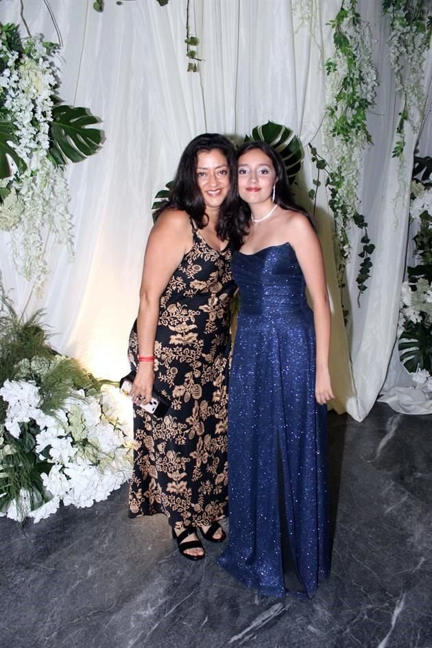 Evelyn Bejarán y Luna Tamariz
