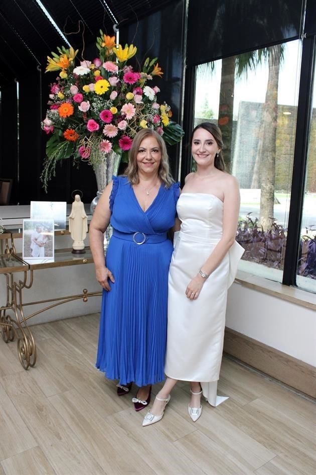 Rosy Acevedo y Daniela Ibarra