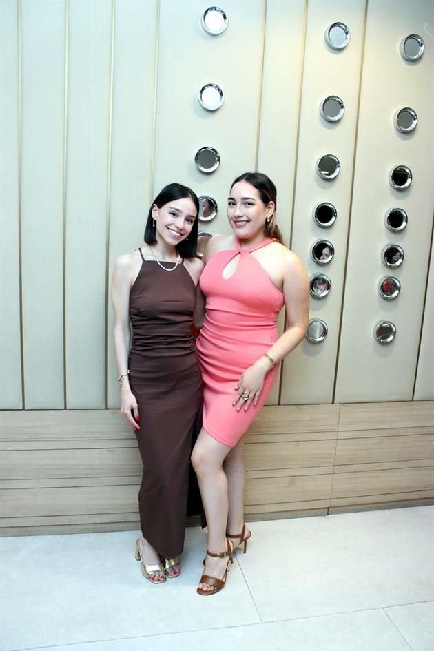 Mariana Márquez y Natalia Flores