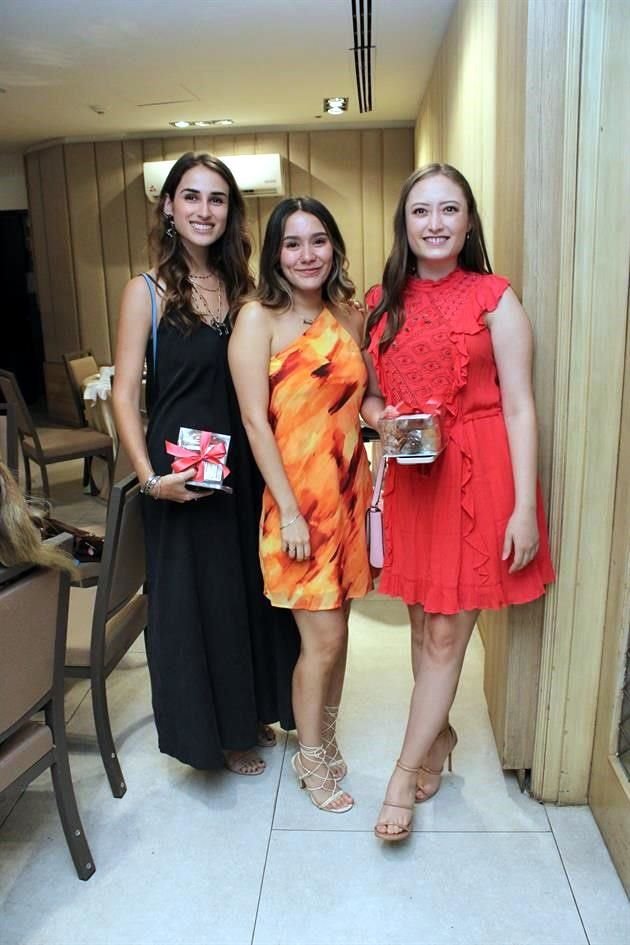 Catalina Valdés, Mariana Quintanilla y Cecilia Jaramillo