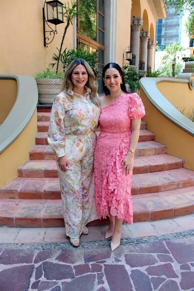 Martha Luevano y Bárbara Castillón