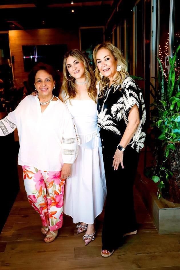 Elsa Laura Martínez de Maldonado, VIRGINIA GONZÁLEZ LITTLE y Martha Little