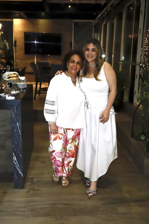Elsa Laura Martínez de Maldonado y Virginia González Little
