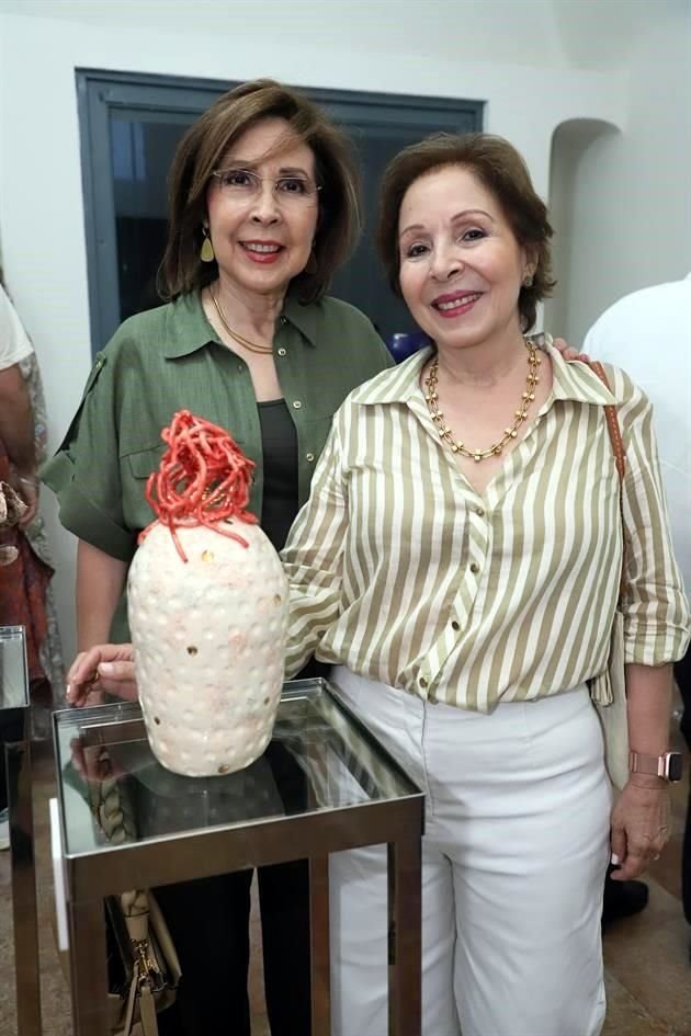 Ana Élida de Pico y Ana Lilia Zertuche