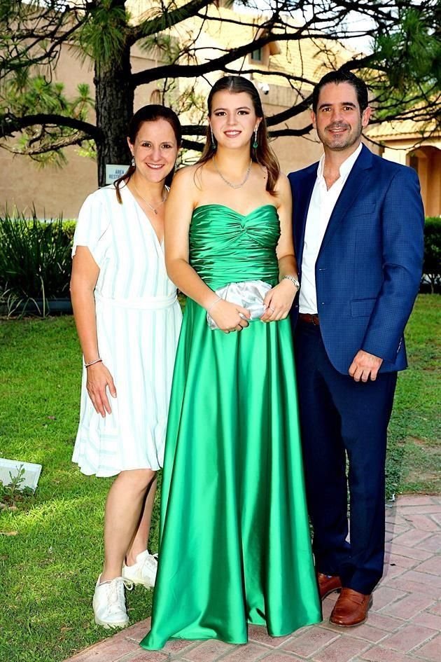Bárbara Llaguno, Bárbara Lebrija y Manuel Lebrija