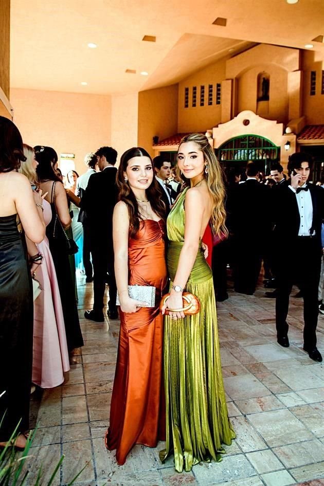 Maya Zablah y Victoria Yarte