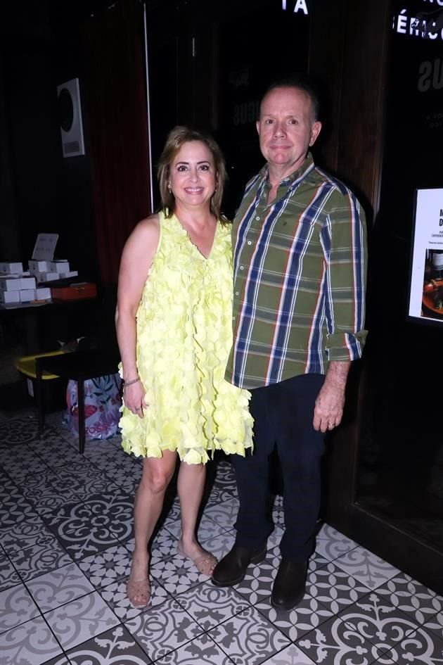 Margarita Moreno de Garza y Raúl Garza