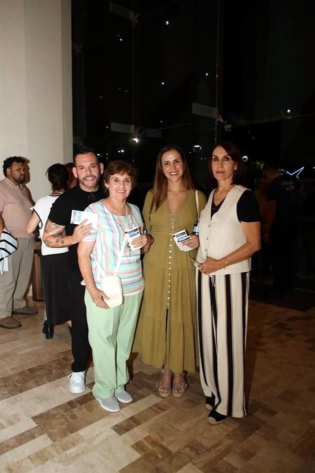 Paco Goldaracena, Alicia Nieto, Carmen Ocheli y Gabriela Velasco