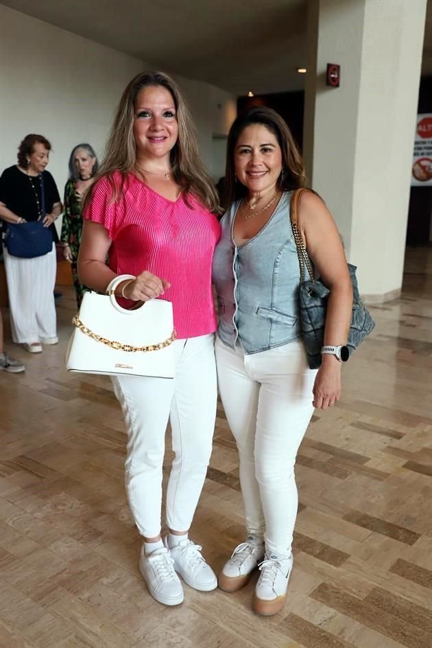 Martha Quiñones y Bárbara Palacios